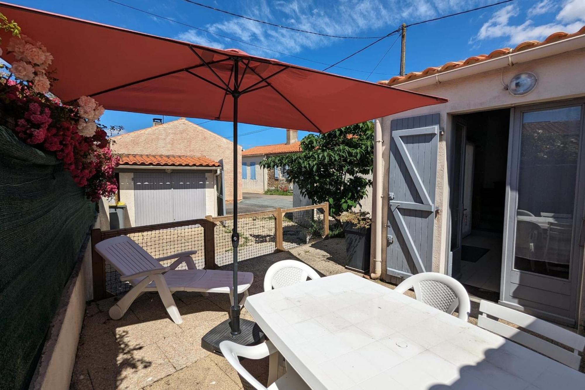 Spacious Nest With Terrace Near The Beach Saint-Hilaire-de-Talmont Εξωτερικό φωτογραφία