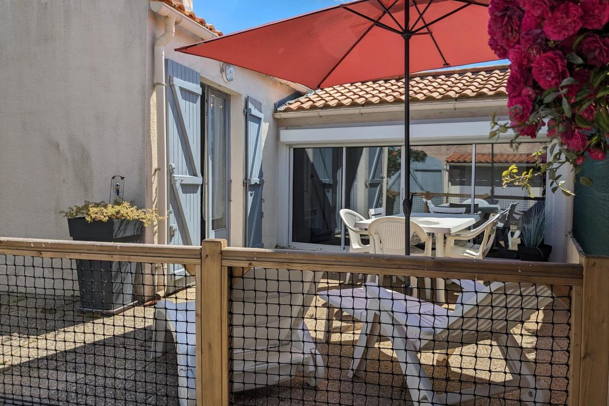 Spacious Nest With Terrace Near The Beach Saint-Hilaire-de-Talmont Εξωτερικό φωτογραφία